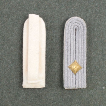 WW2☆ドイツ海軍☆将校用肩章 中尉 | D-カンパニー