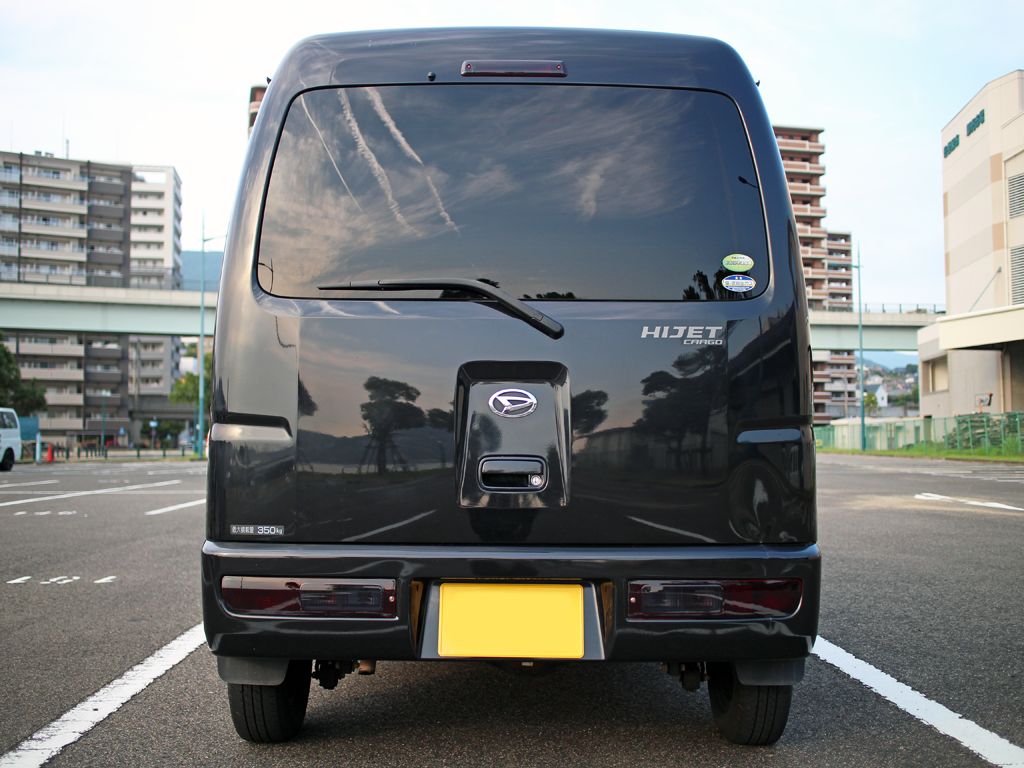 ハイゼットカーゴ　テールランプ　S330V Tint+ ダイハツ ハイゼット カーゴ S320V⁄S321V⁄S330V⁄S331V 前期⁄中期