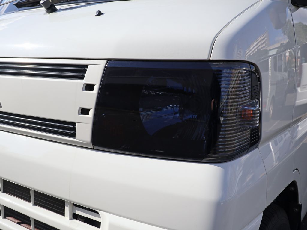 三菱 三菱 ミニキャブトラック 型式 GBD-U61T 純正左ヘッドライト PartsNo:STANLEY P5701 部品 ｙ0567