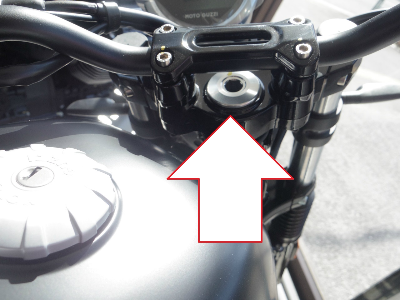 V7RacerⅢ・ステムボルト】 | デージーカンパニー通信販売コーナー（DGW）