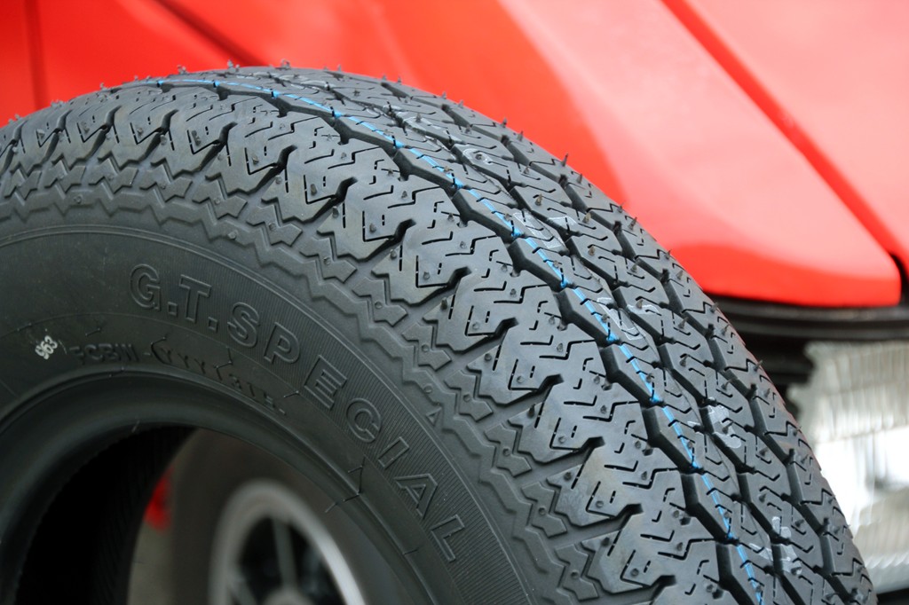 日本が誇る歴史的タイヤブランド「」にオリジナルグッズ