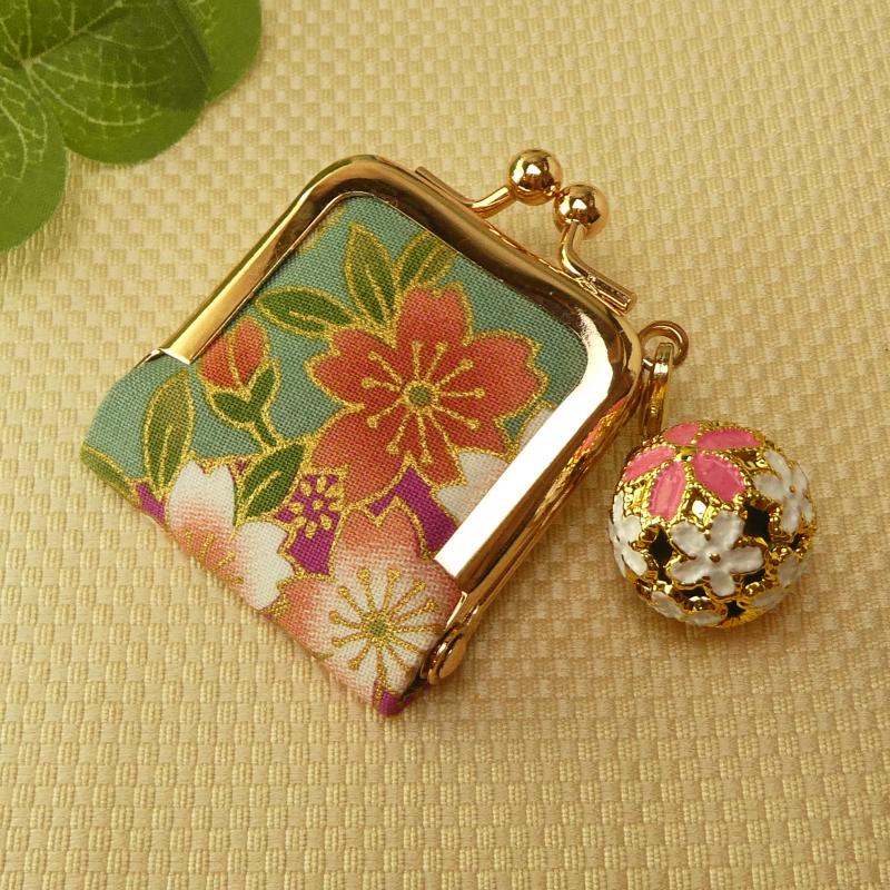 ロエベ　再入荷　限定チャーム　桜 ロエベ 桜チャーム クラフテッドワールド 限定 - メルカリ
