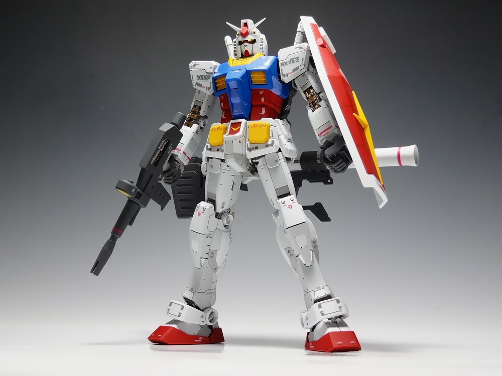 全塗装【プレミアムプラス完成品】バンダイ MG 1/100 ガンダム Ver.3.0