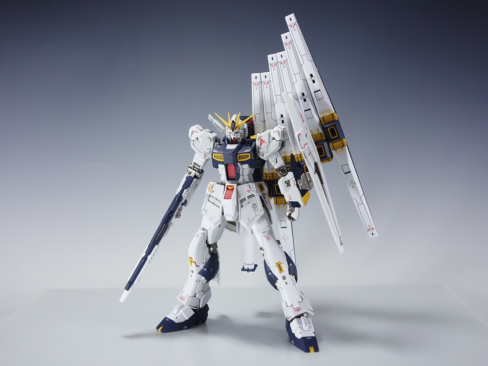 プレミアム完成品】バンダイ RG 1/144 νガンダム | ガンプラ製作代行 