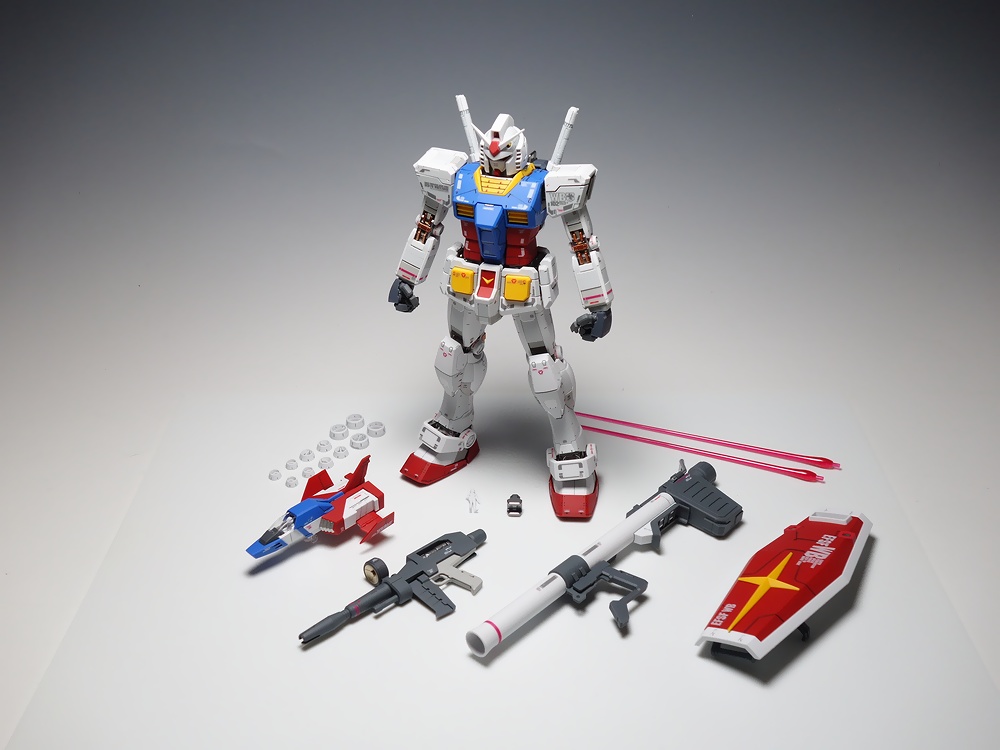 プレミアム完成品】バンダイ MG 1/100 ガンダム Ver.3.0 | プラモデル