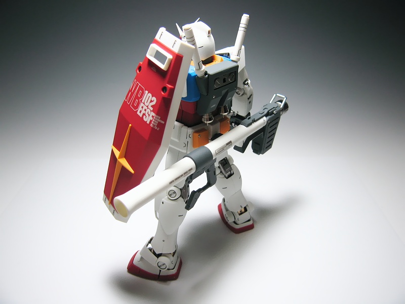 プレミアム完成品】バンダイ MG 1/100 ガンダム Ver.2.0 | ガンプラ 