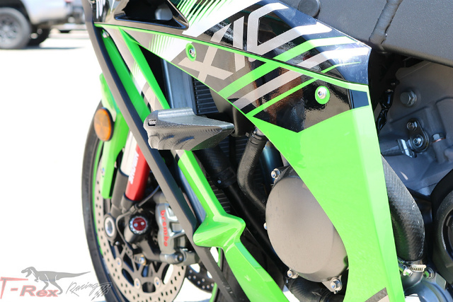 パーツ  バイク用 フレームスライダー に適用するカワサキ用ニンジャ用