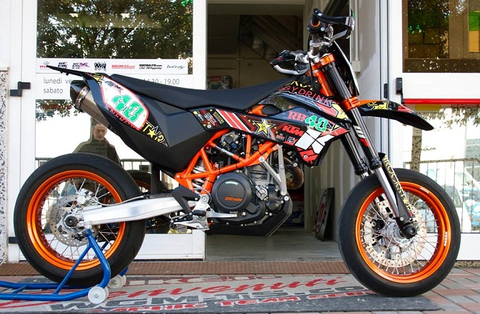 KTM 690 LC4/SMC-R グラフィックキット | MotoWorld Japan