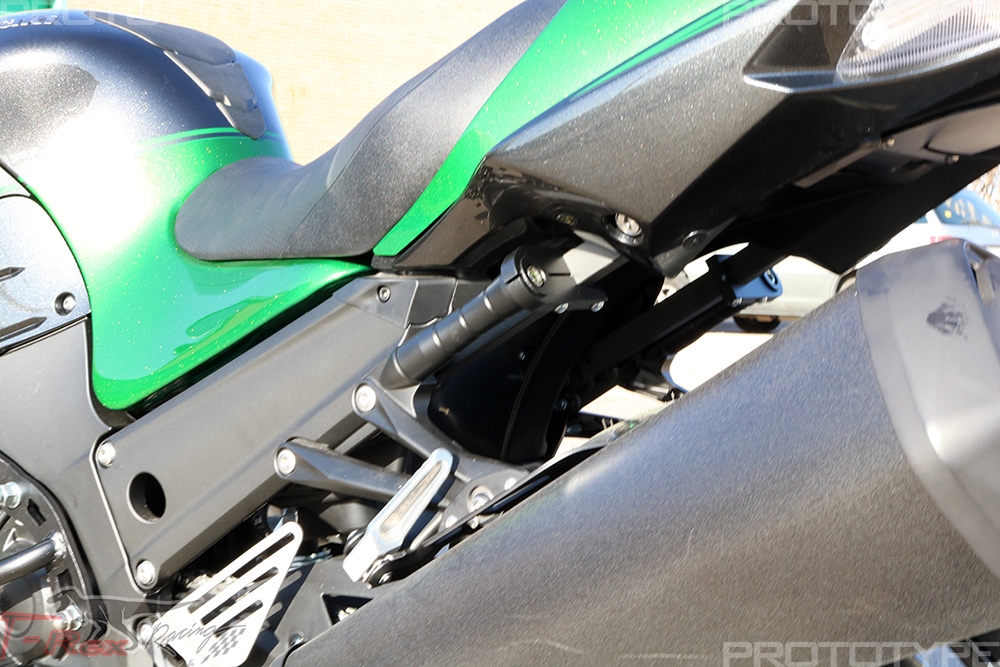 T-REX ZX14/ZZR1400 12-19 グラブバー | MotoWorld Japan