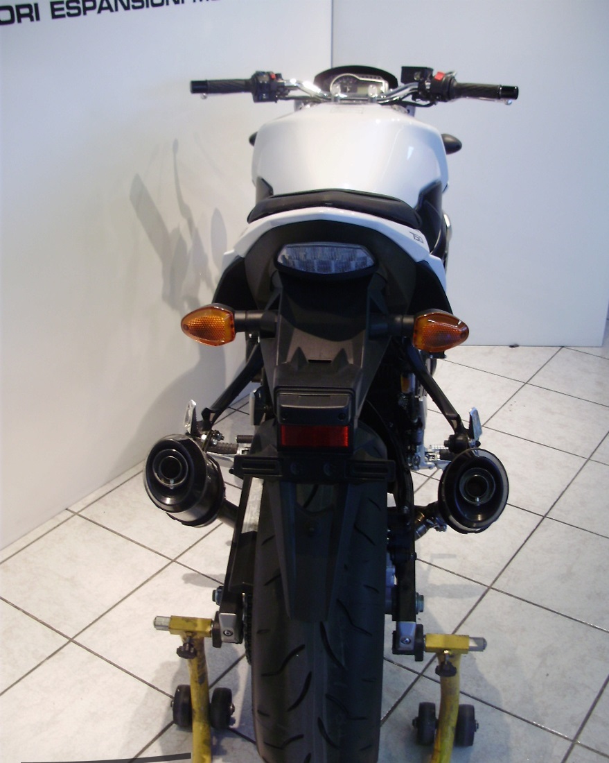 FRESCO GSR750 SV1000 スタイル デュアルマフラー | MotoWorld Japan