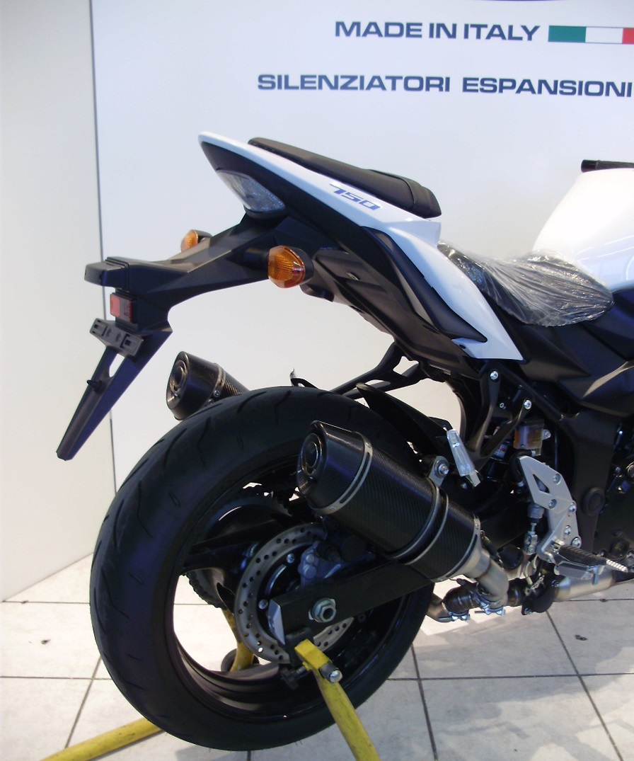 FRESCO GSR750 SV1000 スタイル デュアルマフラー | MotoWorld Japan