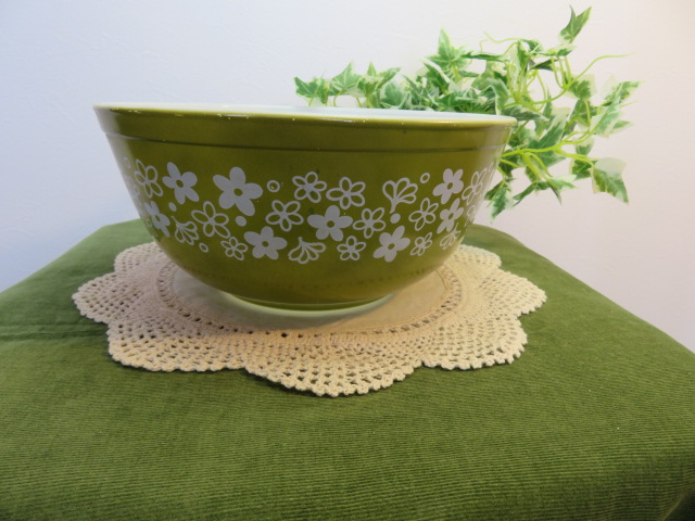 old Pyrexミキシングボウル3個セット クレイジーデイジー at7813