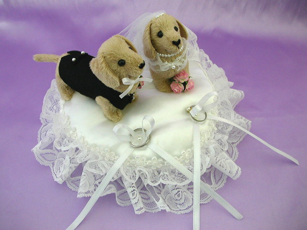 ミニチュアダックスのリングピロー | 【 Ficorintan 】 ハンドメイド