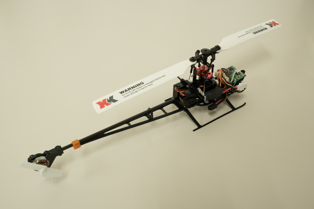 XK-K110用テールサポート | FlyingCat R/C Models