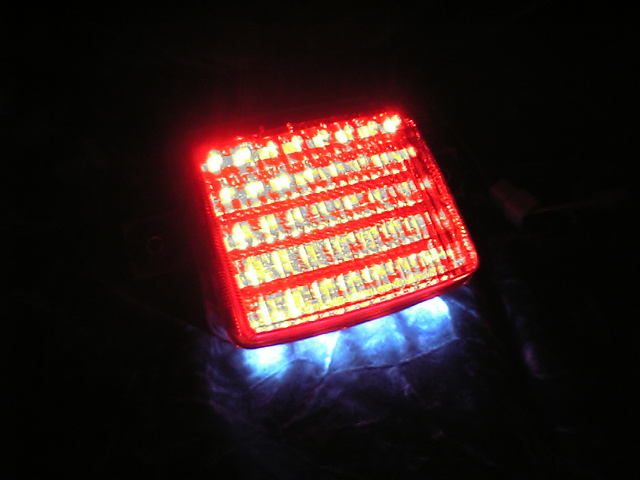 ZZR1100C/ZZ-R1100C/ZX-10/ZX-11用LEDテールユニット | LED Custom