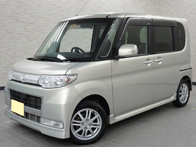 A ■ L375S / タント / カスタム 前期 / フロントバンパー / Fバンパー / W24 パール / フォグランプ 付き タントL375Sは前期後期で何が変わった？│Kuruma8 Lab