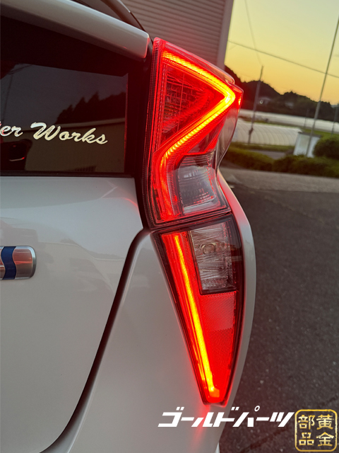 ZVW50/51/55 50系プリウス 前期 純正デザイン オールクリアーレンズ