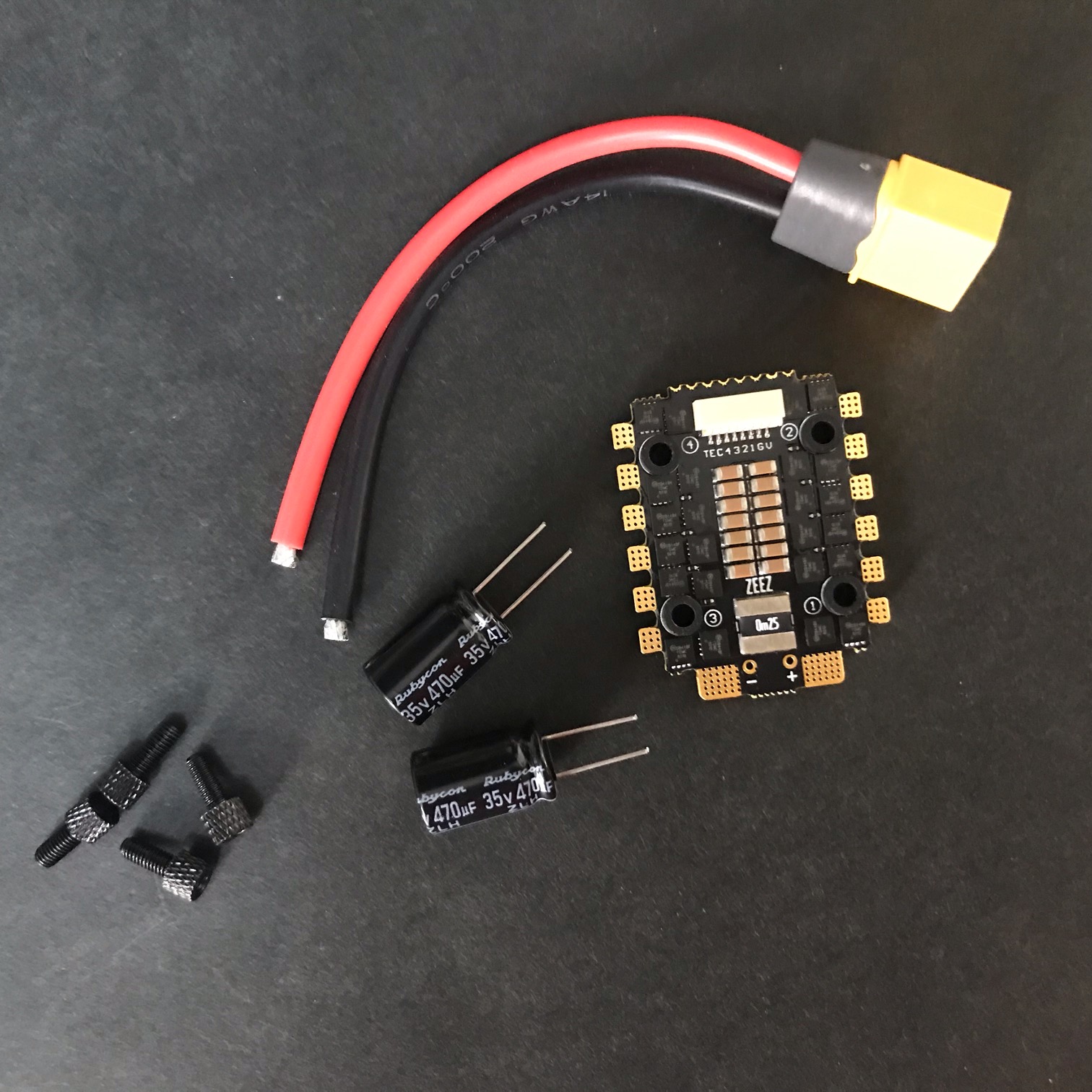 ZEEZ 45A 4IN1 ESC V3 20*20 - GOLD STONE PRODUCTS