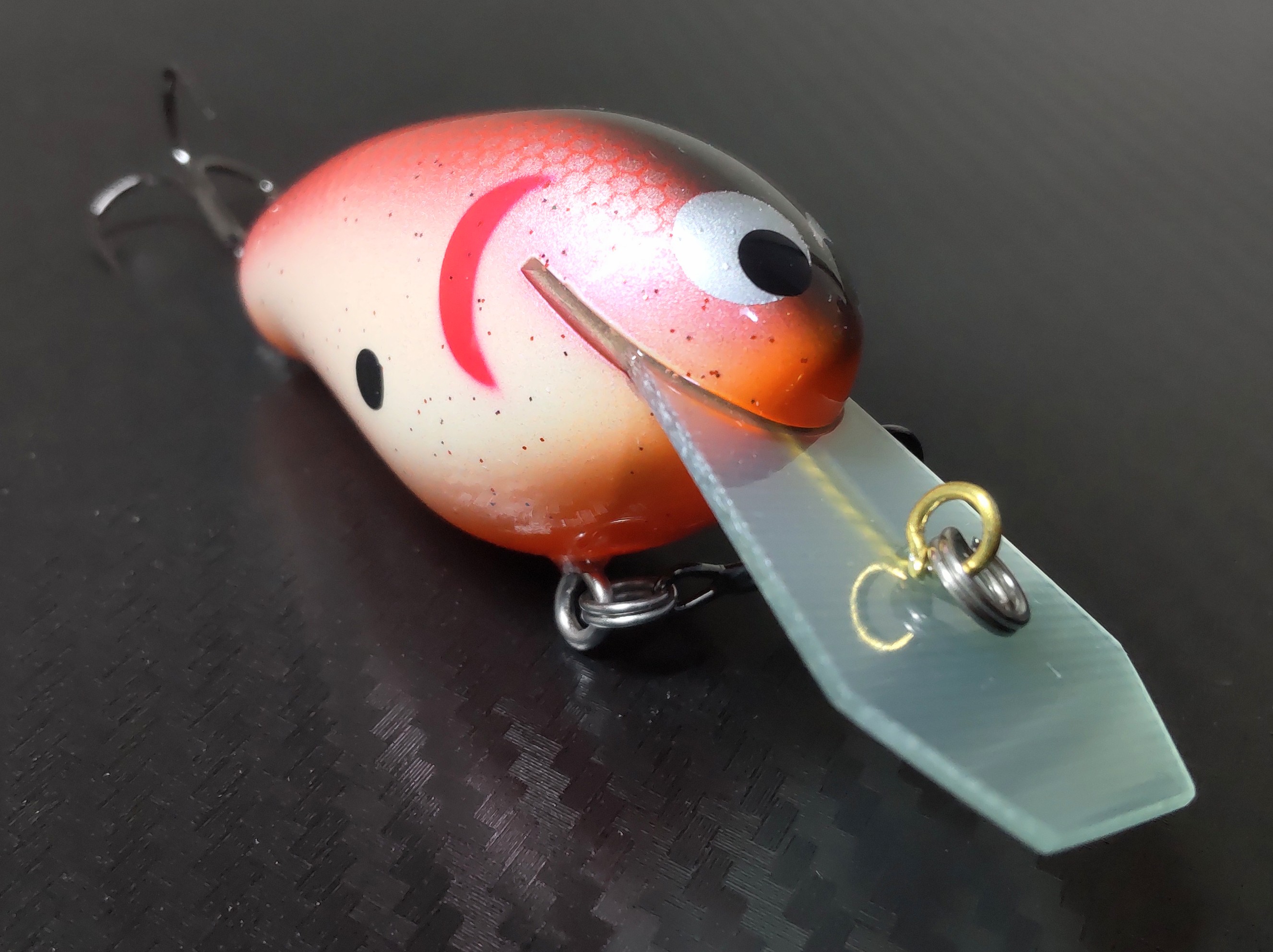 DRT ポリス　レッドヘッド、HNシャッド DRT POLICE HN Shad Color 3.1oz Crankbait Deep Float NEW