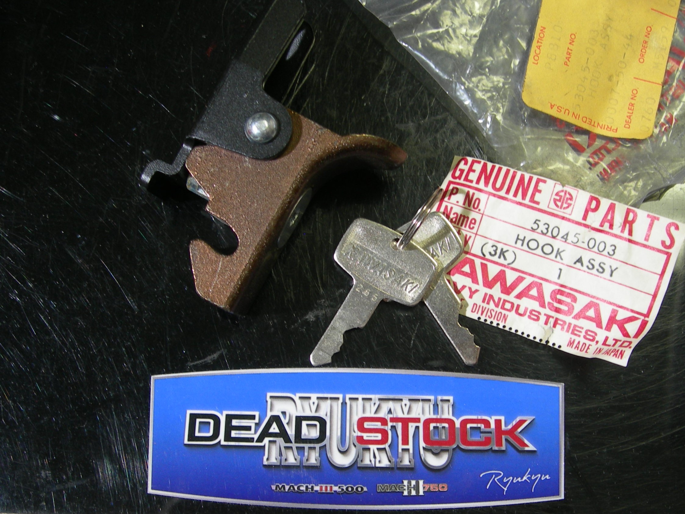 750SS H2】フック アッシー シート ロック キー付き | Dead
