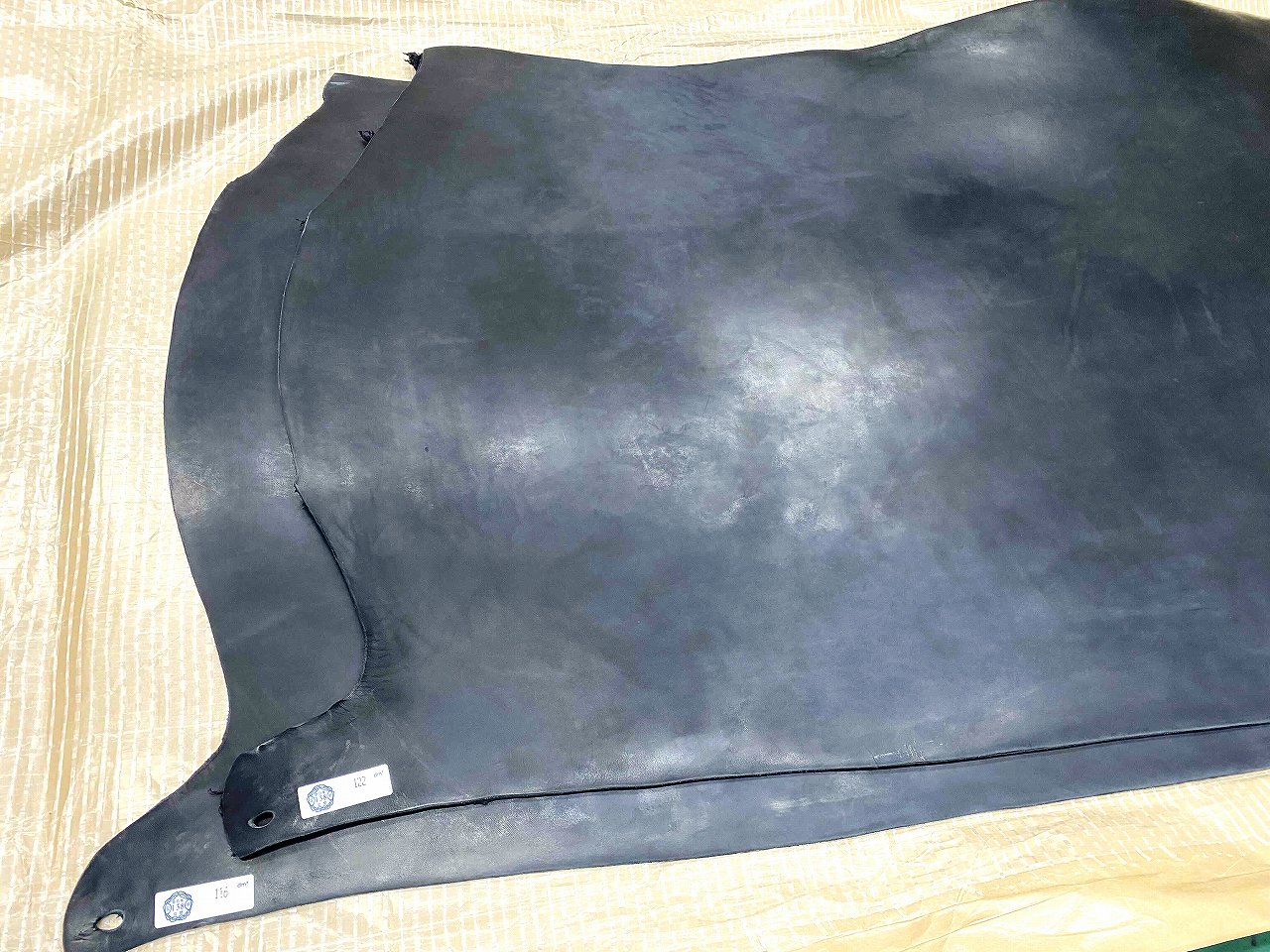 昭南皮革 多脂ベンズ黒 6.0mm | レザークラフト革材料 通信販売