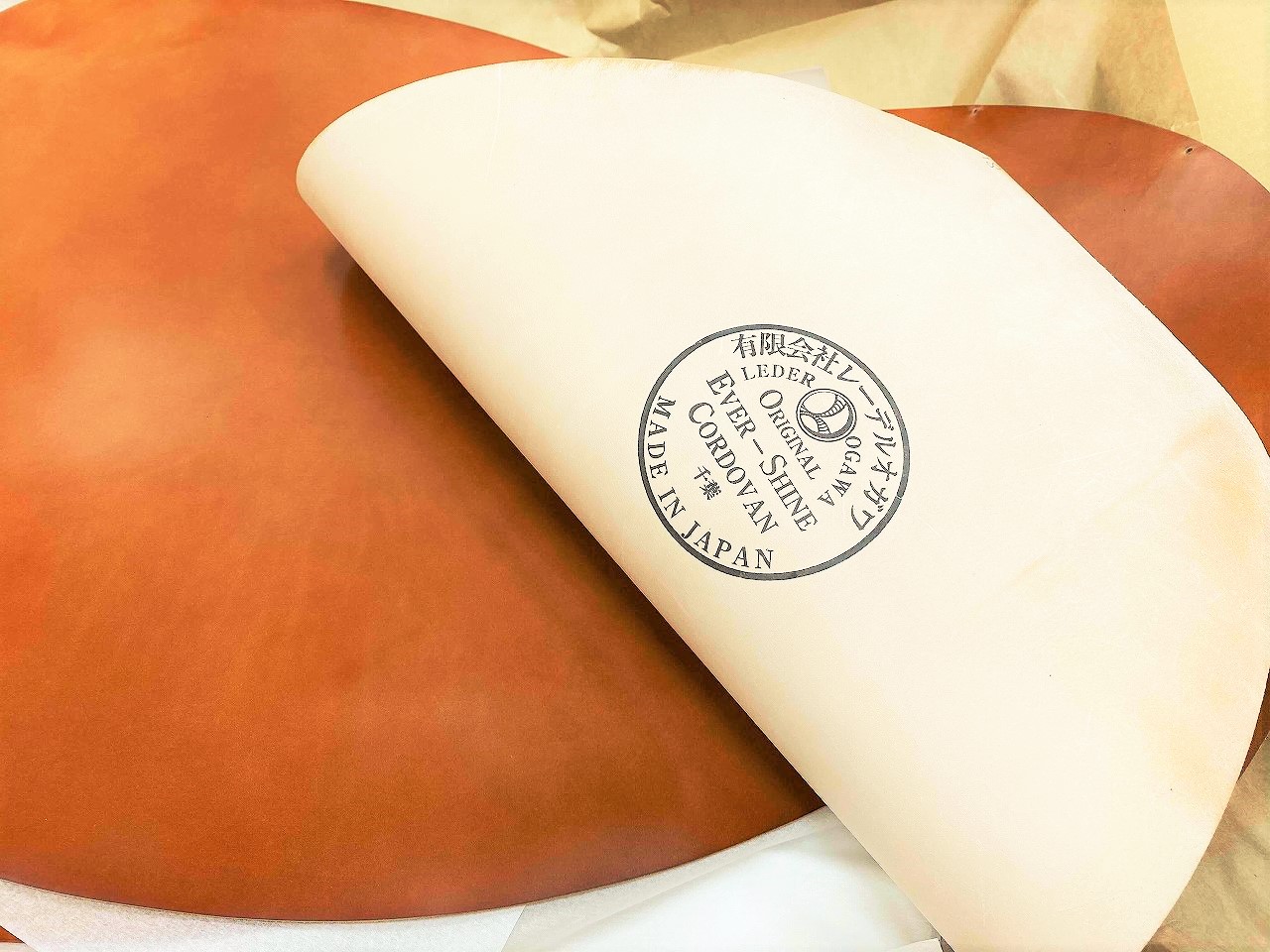 レーデルオガワ製 コードバンキャメル スタンプ | レザー