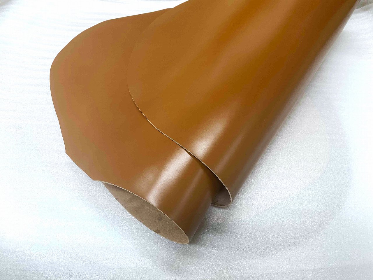 新喜皮革コードバン(B) コニャック | レザークラフト革材料 通信販売