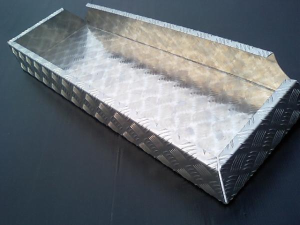 ジムニーJB23用リアラゲッジボックス | KENP-factory