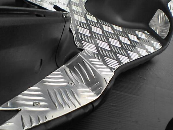 シグナスX125⁄SR用アルミステップボードSE12J | KENP-factory