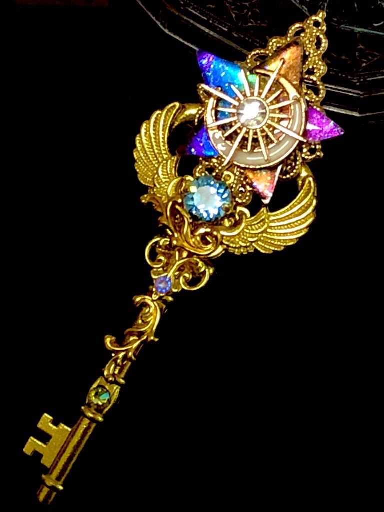 虹色の星の鍵ネックレス | Kira Kawa Rainbowのお店☆