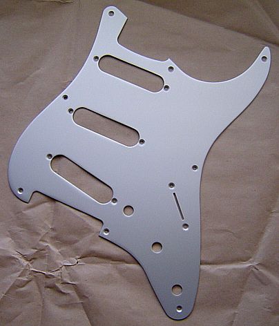 ストラト ピックガード8点 シルバー艶消しハード・アルマイト | K