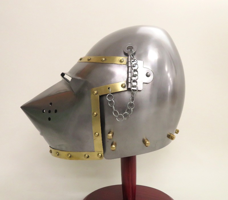 レンタル商品】 中世 18ゲージスチール製 ピッグフェイス バシネット