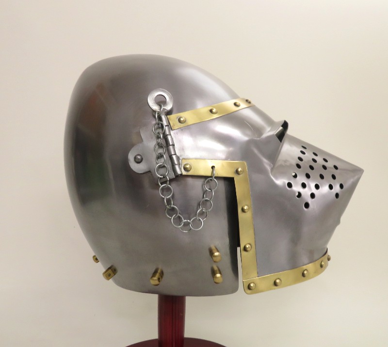 レンタル商品】 中世 18ゲージスチール製 ピッグフェイス バシネット