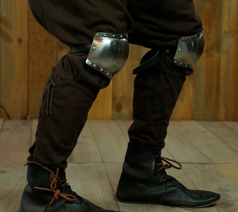 16ゲージスチール製 ニーアーマーセット ポレイン 左右ペア | 中世