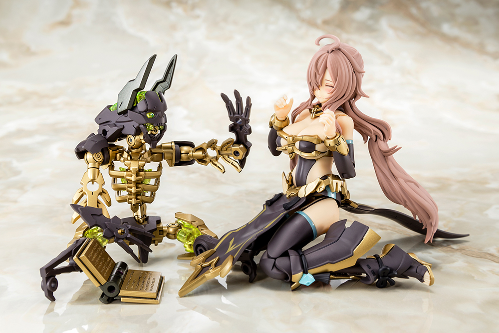 26年7月】皇巫 ツクヨミ ファビュラス 『メガミデバイス』 | ホビー