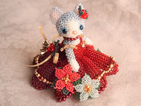 あみぐるみの猫Cocoちゃん*ポインセチア | LeaLea beads