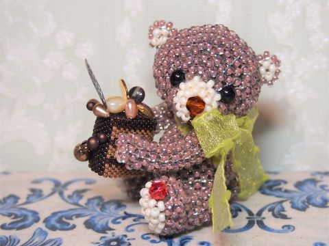 あみぐるみのテディベアMarieちゃん*花占い | LeaLea beads