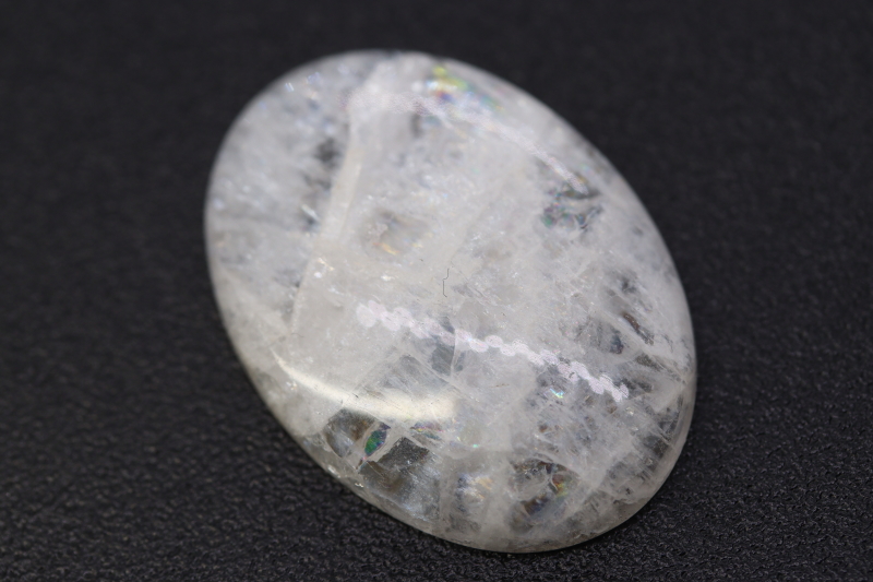 レインボーシラー ロシア産ナトロライト 21.3ct - ロシア産