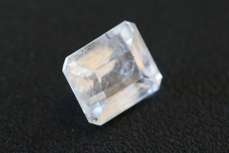 極上宝石2.36ct！超高波動ロシア産フェナカイト・ルース鑑別書付き【最高品質・超透明・超光沢・超激レア】 | ライネライト・クリスタル天然石  ロシア産フェナカイト専門店