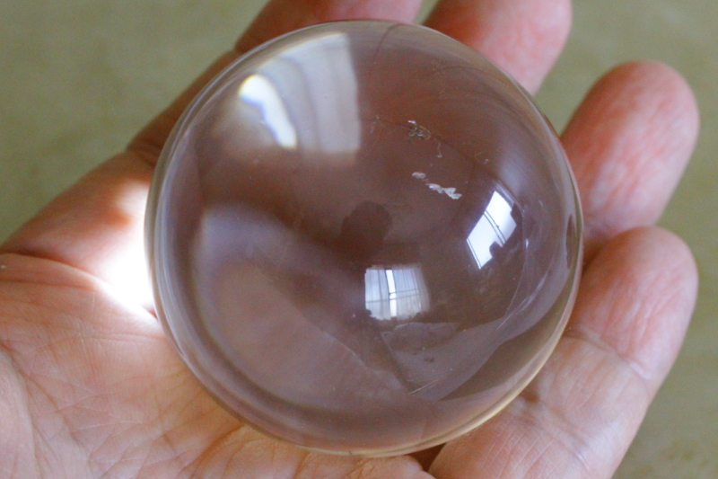 超極上！シトリンクォーツ丸玉 楽天市場】シトリン 丸玉 51mm 台座付属 スフィア 球体 玉 置物
