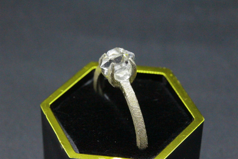 クリックで画像を表示