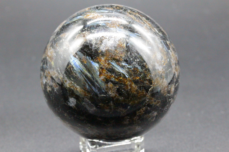 高品質アルベゾナイト60mm丸玉【高品質・希少】 - ロシア産