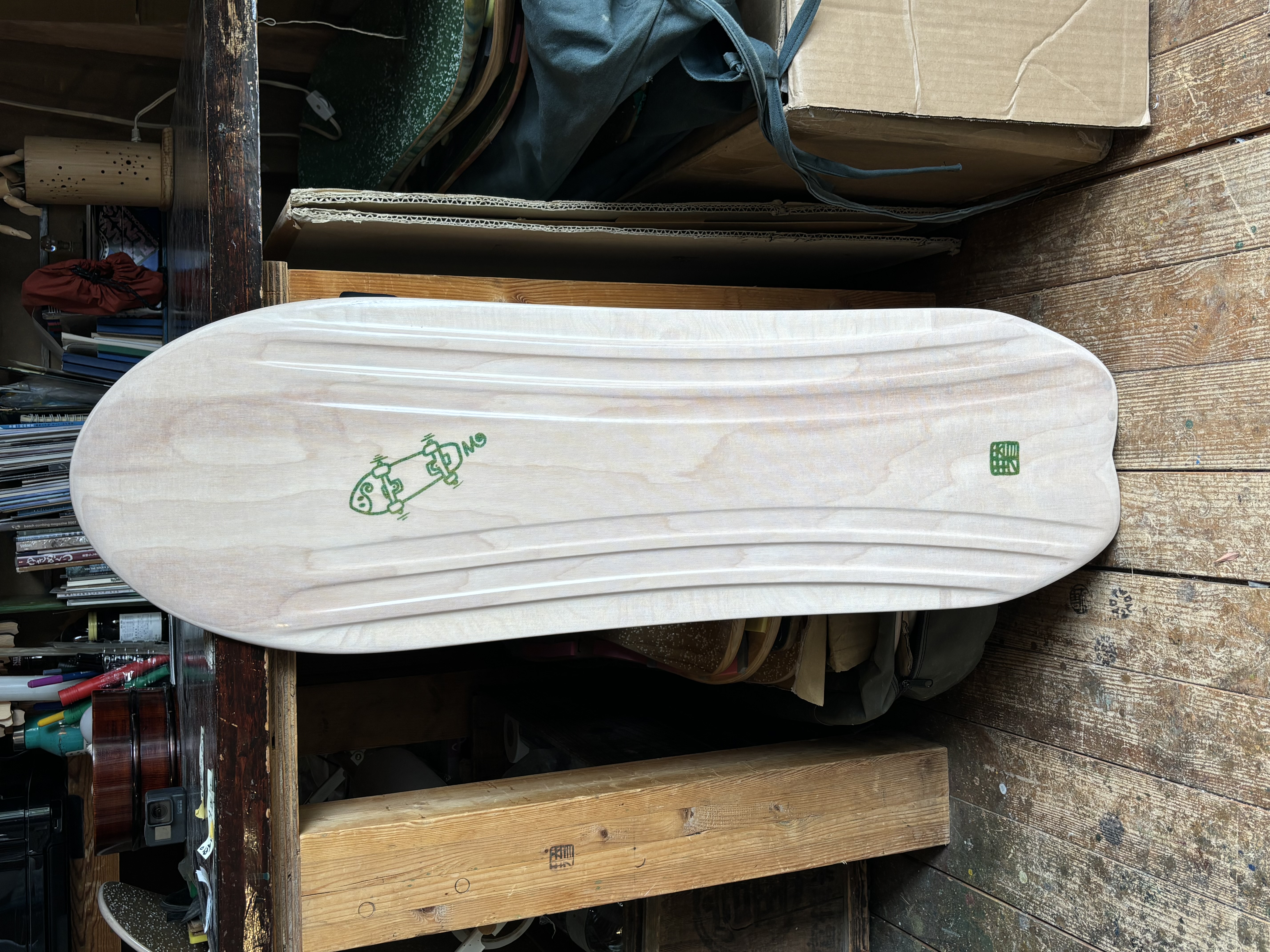 芽育雪板 FREERIDE Featuring BIGFOOT | MAKE 雪板 ONLINE SHOP!!!