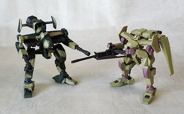 ガングリフォンブレイズ 1/144 フォルクスパンター ロシア迷彩
