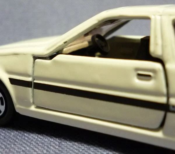 トミカ 78-4 トヨタ カローラ レビン 3ドア (AE85) 頭文字D 10D
