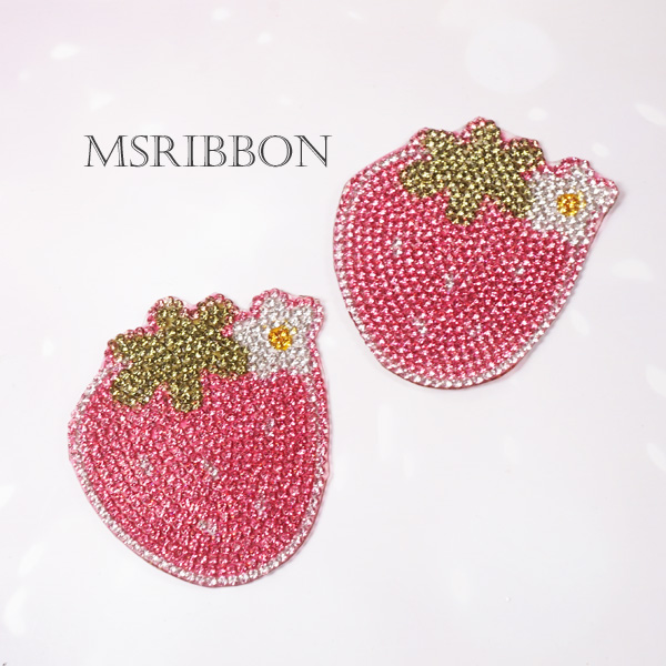 ワッペン スパンコール アイロン接着 縦4.2cm×横4.9cm （小