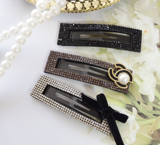 ☆✴︎パッチンピンコーナー35キラキラ大きめリボンヘアピンストーン付高級可愛い ☆✴︎パッチンピンコーナー35キラキラ大きめリボンヘアピンストーン付