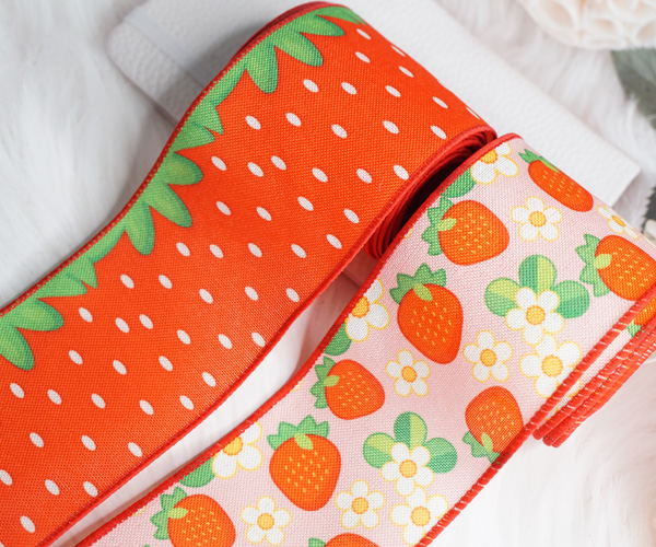 ワイヤーエッジいちご柄リボン 6.3cm/90cm - MsRibbon