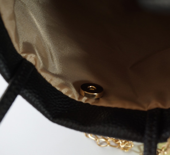 クリックで画像を表示