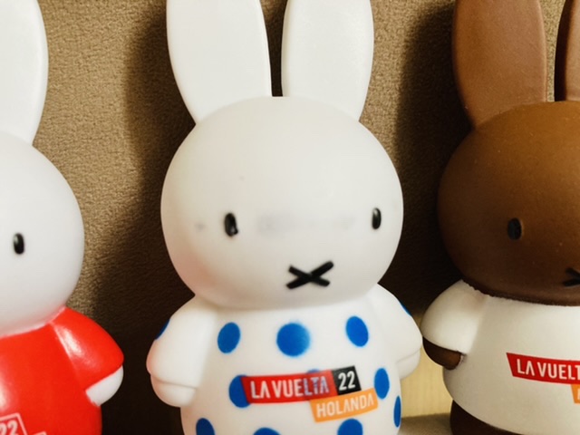 ツールドフランス　ミッフィー　4体セット ツール・ド・フランス2015 オフィシャルミッフィー」が販売開始